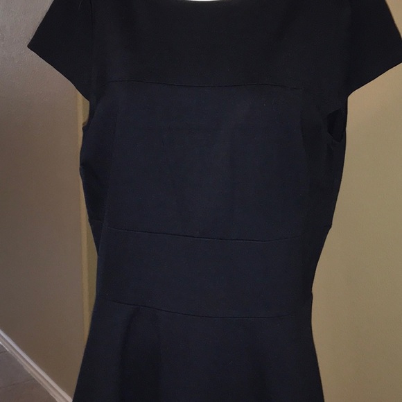 Banana Republic Fit & Flair dress - Picture 3 of 8